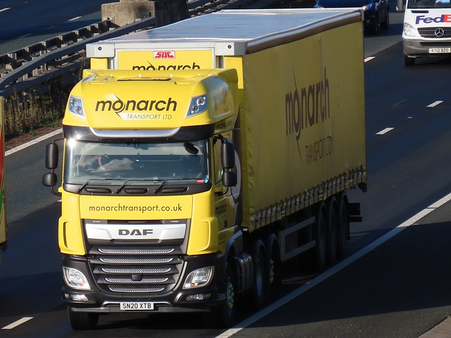 Monarch Transport, DAF (SN20XTB) On The A1M Southbound