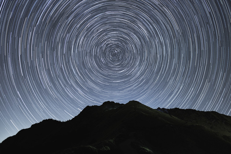 合歡山 主峰星軌｜Fujifilm X100V