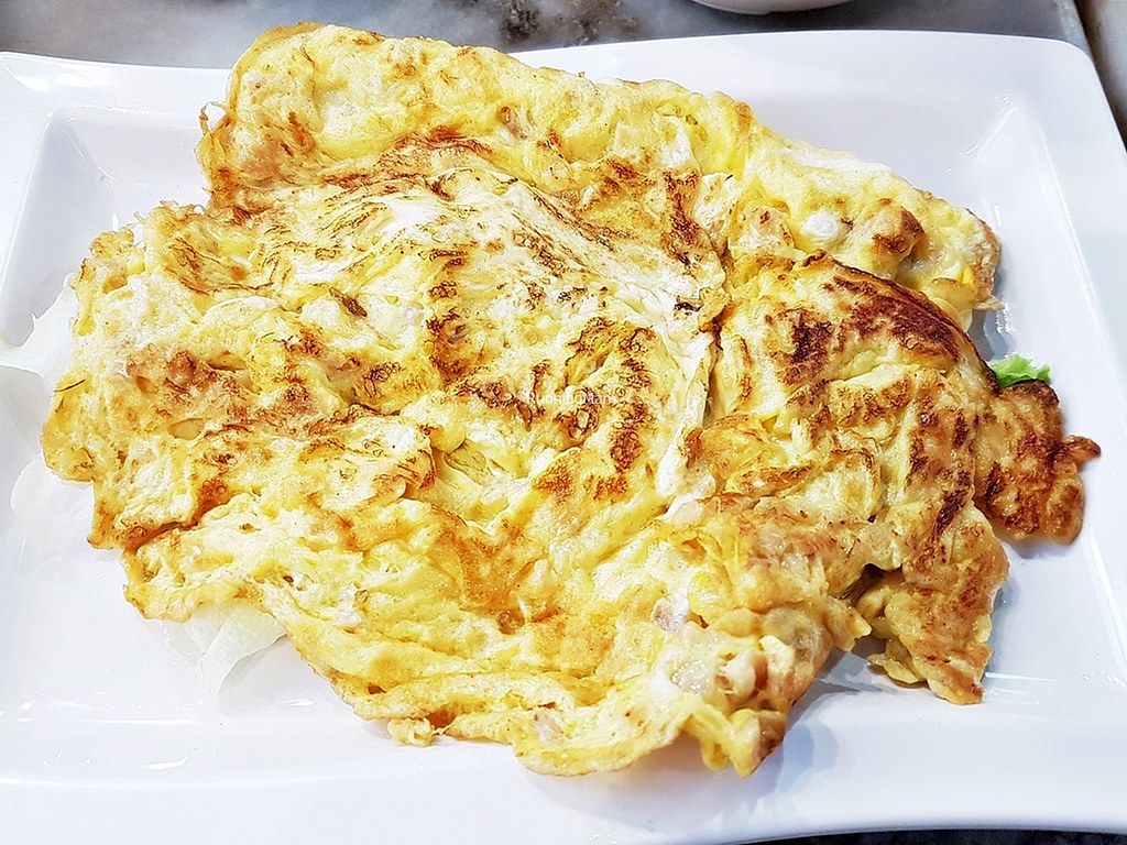 Chai Poh Egg Omelette