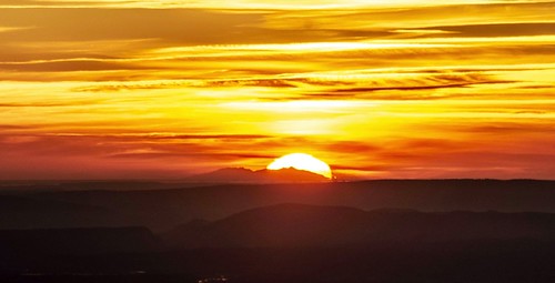 canigou alpesdehauteprovence montdenier pyrénéesorientales provence provencealpescôtedazur sunset