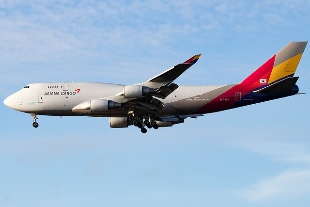 HL7423 Asiana Airlines Cargo B747-400 London Stansted Airport