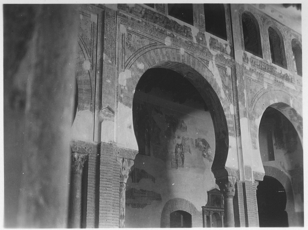 Interior de la Iglesia de San Román hacia 1933. Fotografía de Fernando García Mercadal © Fundación Arquitectura COAM