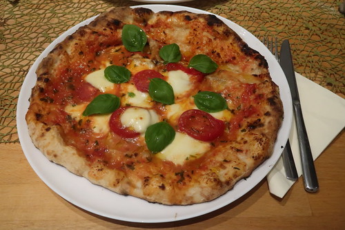Pizza Napoletana (meine)