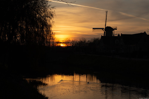 hoofddorp noordholland nederland sunset windmill hanswesterink netherlands eersteling clouds duck goldenhour