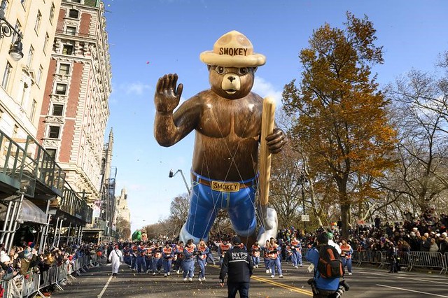  Smokey Bear Thanksgiving Parade
