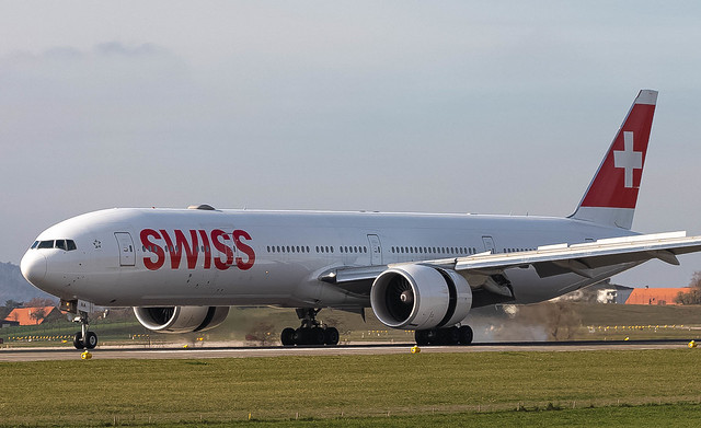 ZRH/LSZH: SwissInternational / Boeing 777-3DE/ER / HB-JNA