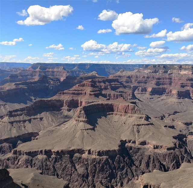 Grand Canyon Amazes