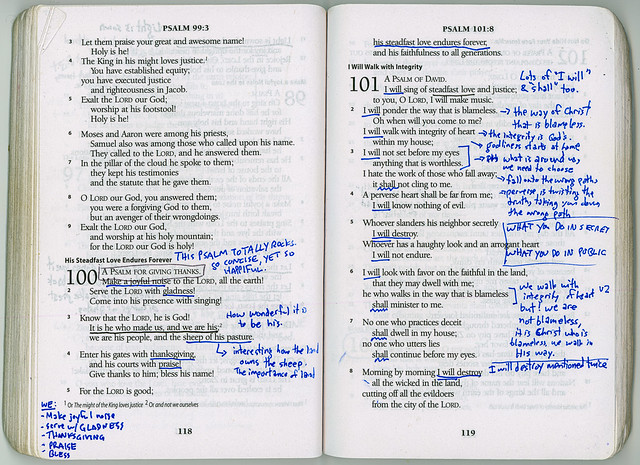 Hand-written marginalia on Psalm 100 and Psalm 101