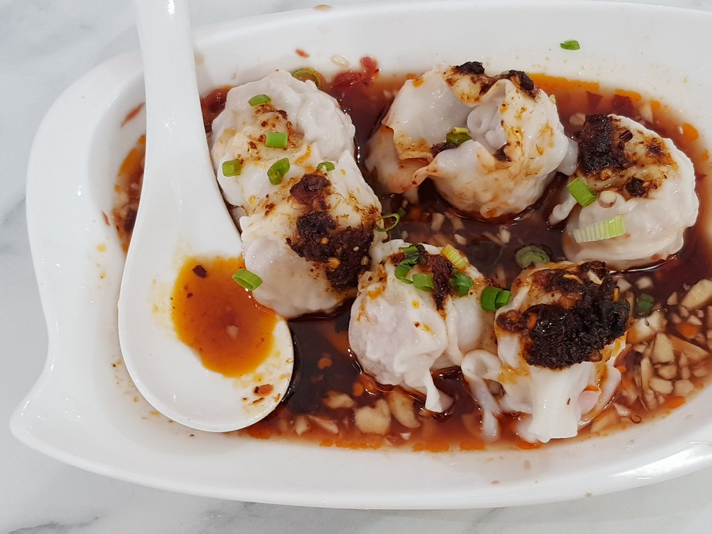 紅油抽手 Szechuan Hot sauce Meat dumpling rm$10.80 @ 記得吃 K.F.Z. Food SS2