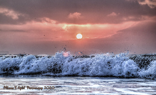 thanksgiving cabrillobeach sanpedro california southerncalifornia waves wavescape sunrise sea pacificocean