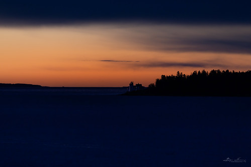 bastøyfergen ferryacrosstheoslofjord oslofjorden blue dark dawn firstdaylight orange sea seascape sunrise vestfold norway