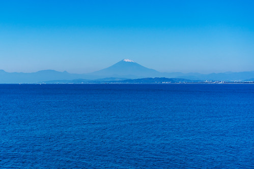 2020 autumn november japan kanagawa fujisawa enoshima outdoor nature landscape skyline horizon sky sea mountain mtfuji fuji fujisan blue sony α7c ilce7c sonnartfe55mmf18za sel55f18z