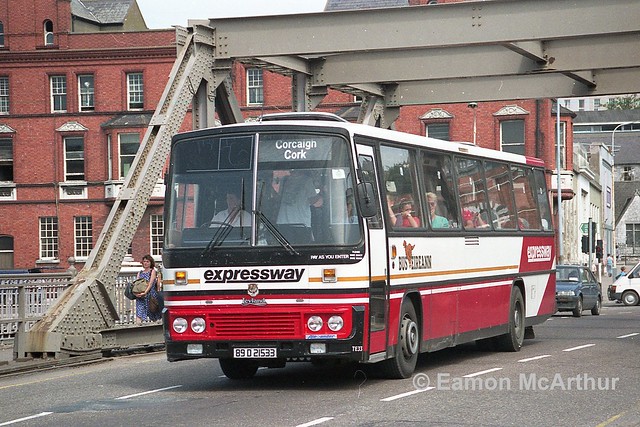Bus Éireann TE 33 (89-D-21533).