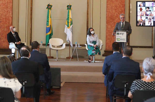 Rio de Janeiro(RJ), 27/11/2020: Bento Albuquerque, ministro de Minas e Energia, participa da Cerimônia de Posse da Sra. Symone Araújo, na Diretoria da ANP.
