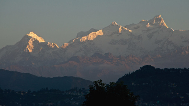 Mansiri (Manaslu) Himal from Gorkha Bazar at dawn