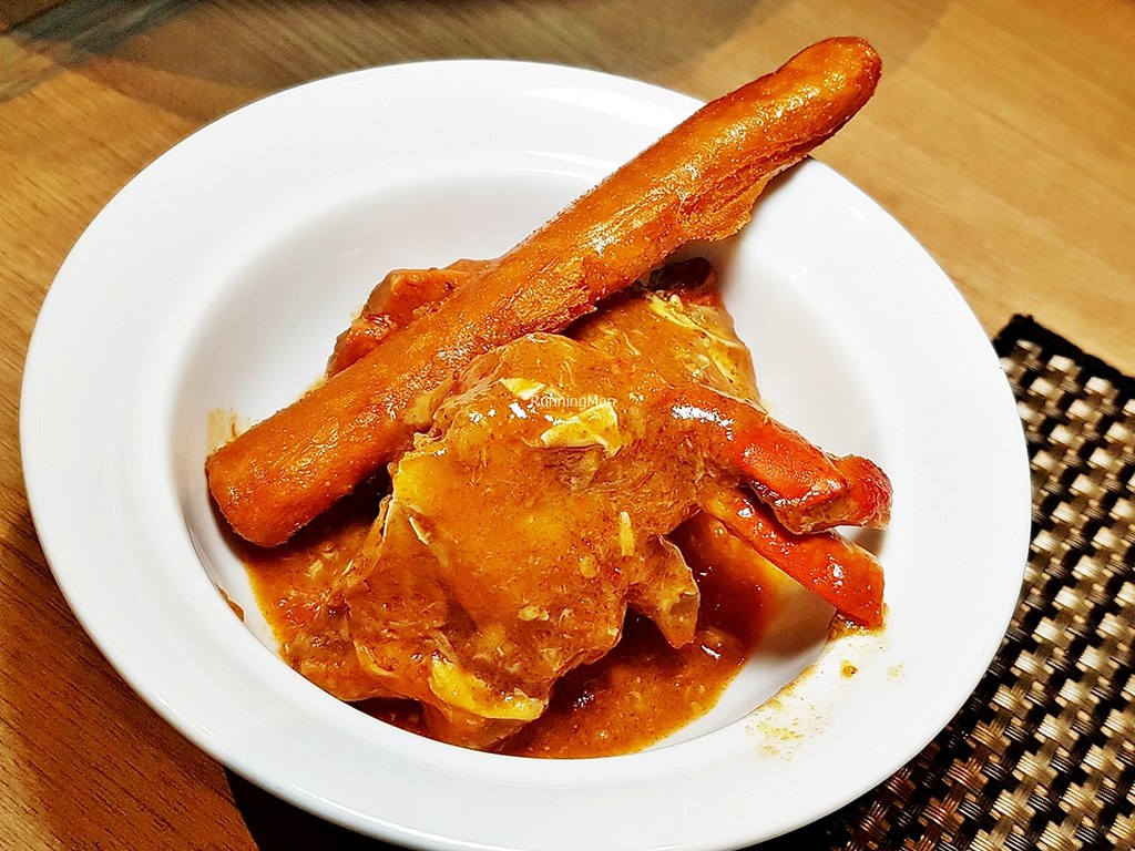 Singaporean Chili Crab With Fried Dough Fritter Stick