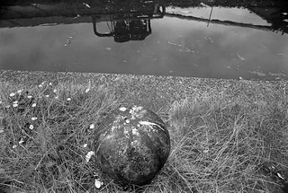 Old River Lea, Stratford Marsh, Newham, 1983 35p-34_2400