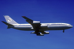 Vaso Airlines IL-86 RA-86066 BCN 09/09/2000