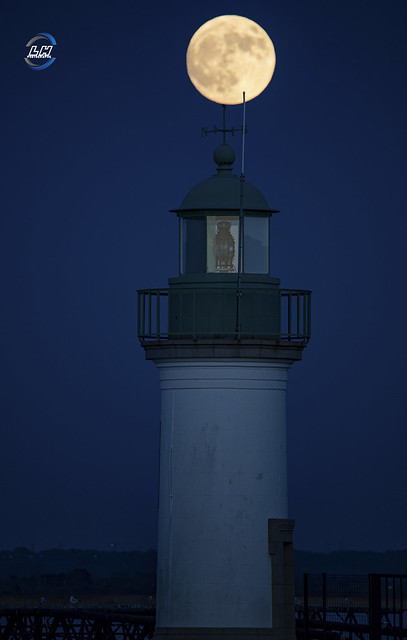 lighthouse Moon Paimboeuf