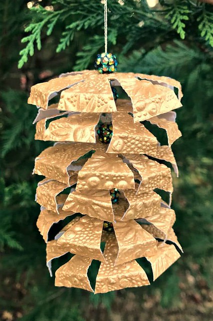 Tiered Garland Ornament