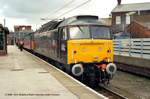 ews royal brush type4 class47 47799 princehenry diesel doncaster southyorkshire train railway locomotive railroad