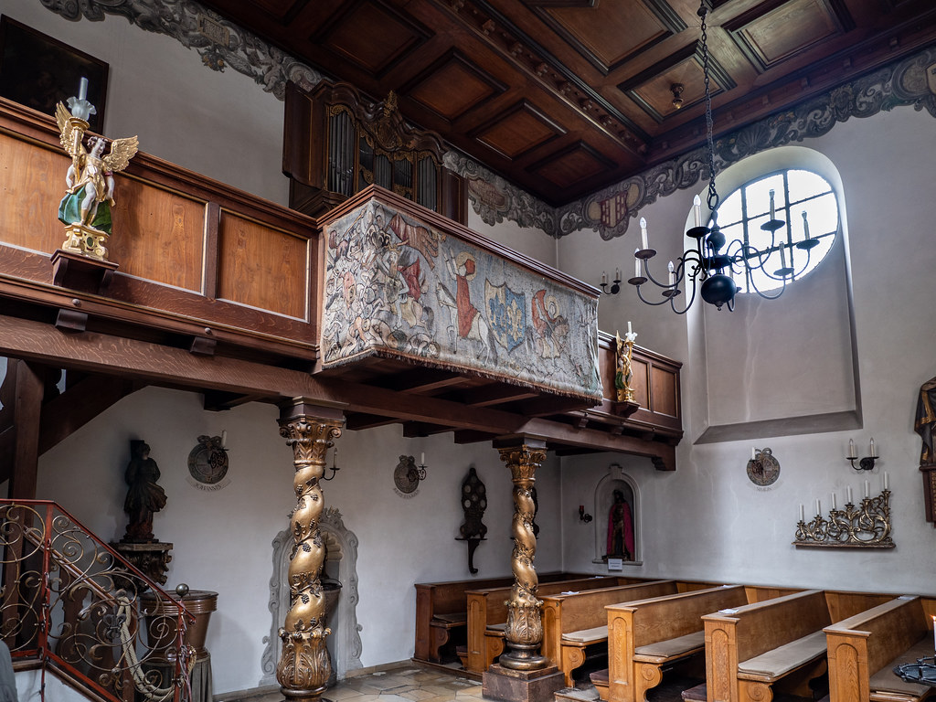 Augsburg, Fuggerei: Orgelempore der Markuskirche - Organ balcony in St. Mark's Church