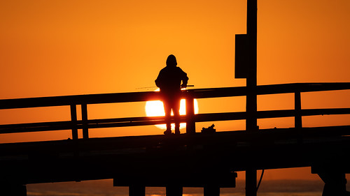 thankgiving sunrise dawn morning goleta pier dock fishing fisherman