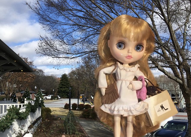 Blythe a Day Dec 4–Shopping Time