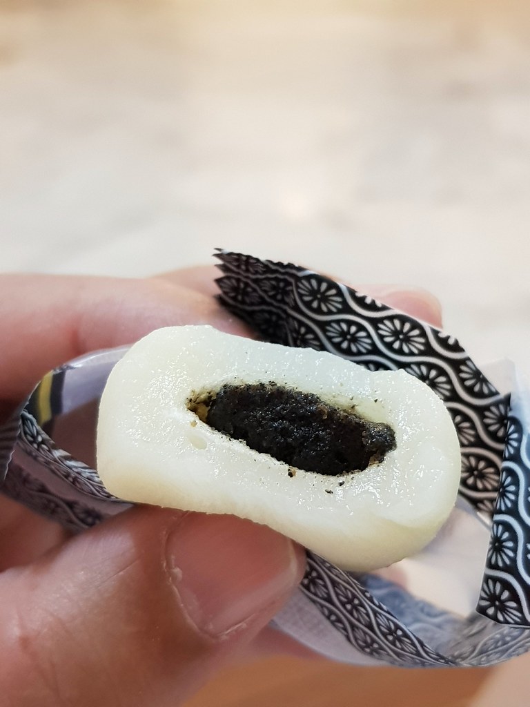 台灣棉大福麻薯 Mixed Mochi Marshmallow Daifuku (芝麻 Sesame) rm$18.90 @ MIX米克斯 Taipan USJ10