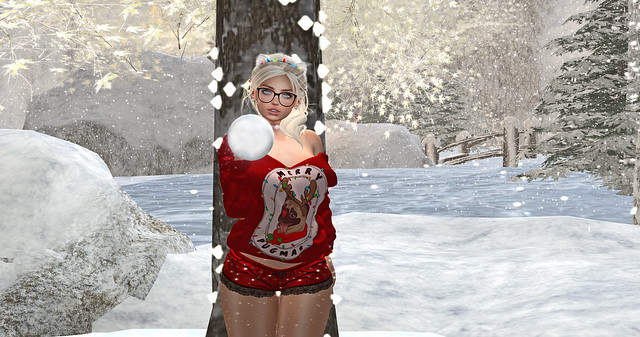 Snowball fight @ Winter Christmas Love Valley ♥