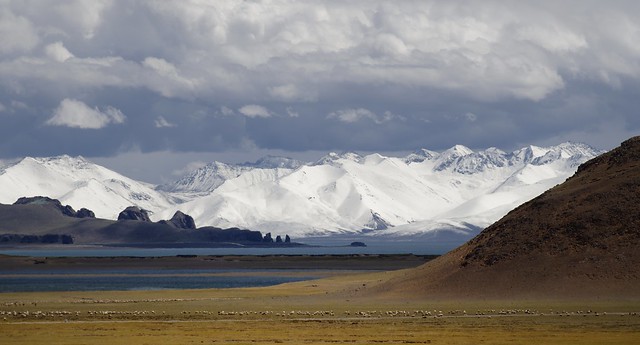 Lake Namtso and the Nyenchen Tanglha mountain range, Tibet 2019