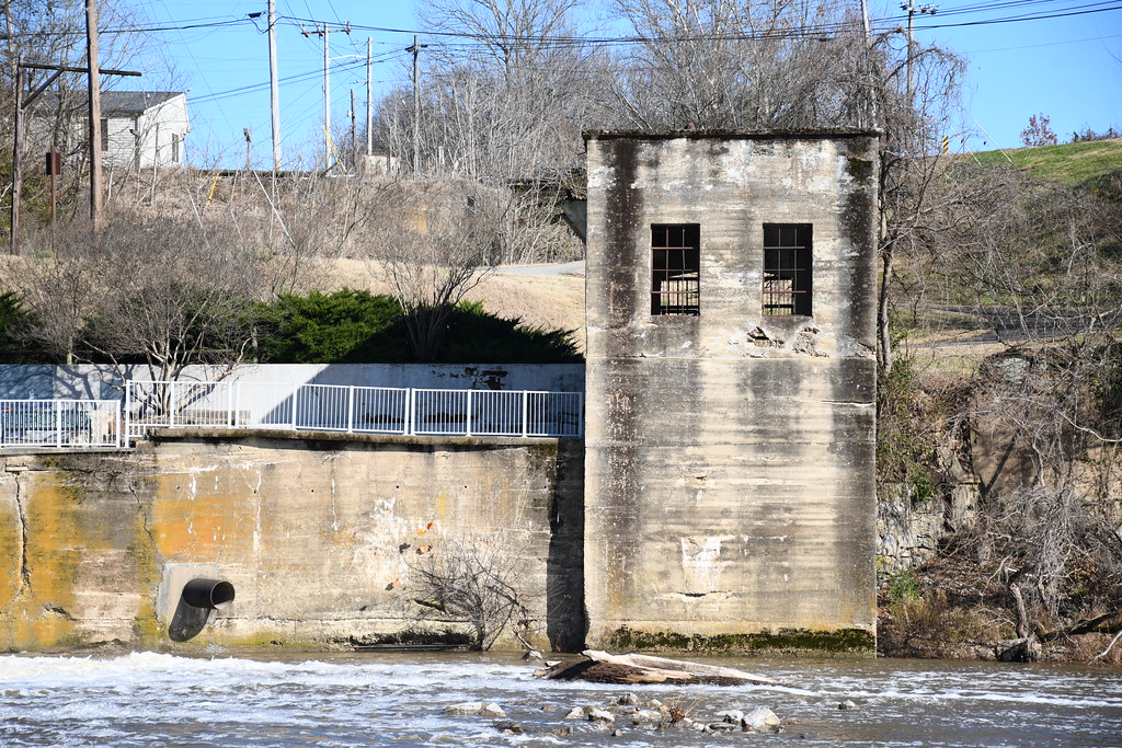 McMinnville Hydroelectric Station (McMinnville, Tennessee)