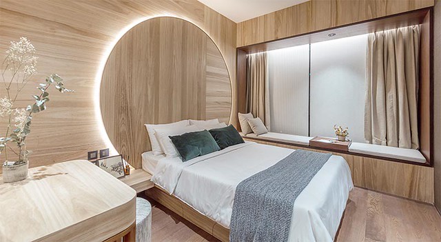 Schlafzimmer haben Lösungen mit kühlen Betten und modernen Aspekten