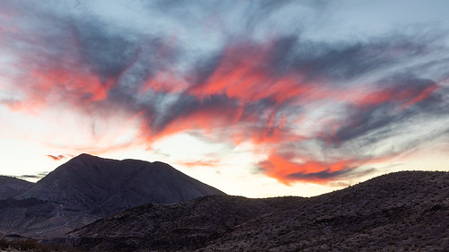 nevada sunset sunsetcolors blackmountains landscape mountains desert clouds mojavedesert mcculloughmountains jamesmarvinphelpsphotography