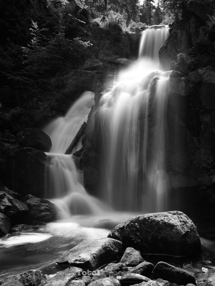 Waterfall (silver version)
