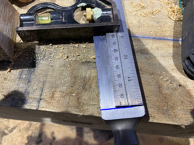 Transferring the scarf joint depth to the chisel