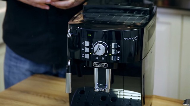 DELONGHI MAGNIFICA S ECAM 21 117 B (Credit dofollow link to httpscoffee-rank.combest-coffee-makers)
