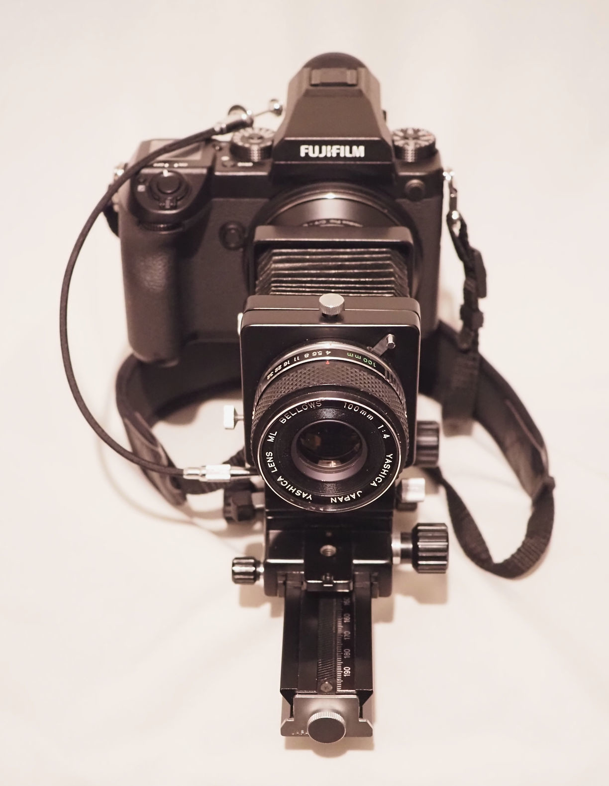 Yashica's compact Zeiss challenger: the ML 100 f4 | Yashica Yashica's compact Zeiss challenger: the ML 100 f4 | Yashica