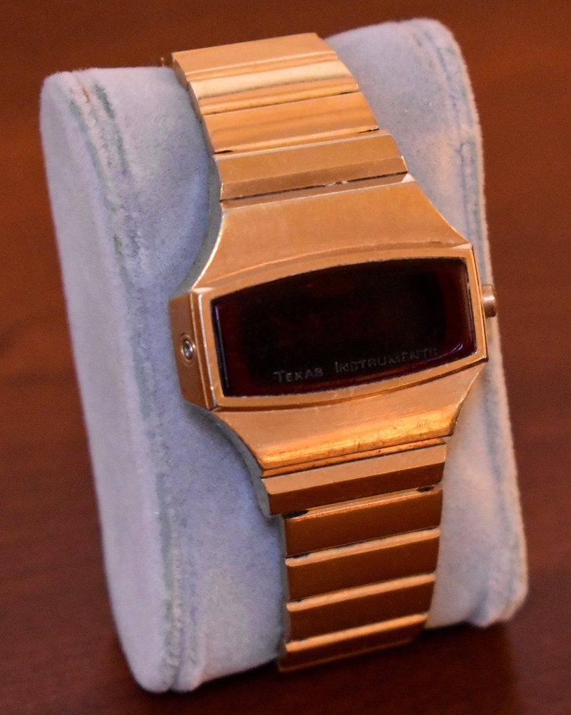 Vintage Texas Instruments Men's Digital Quartz Wrist Watch, Model 102, Red LED Display, Made In USA (West German Case), Circa 1974