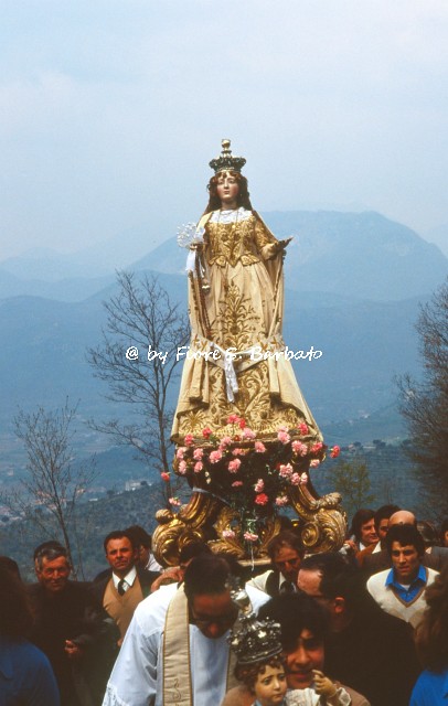Torchiati di Montoro Superiore (AV), 1973, Pellegrinaggio e festa al Santuario dell'Incoronata.
