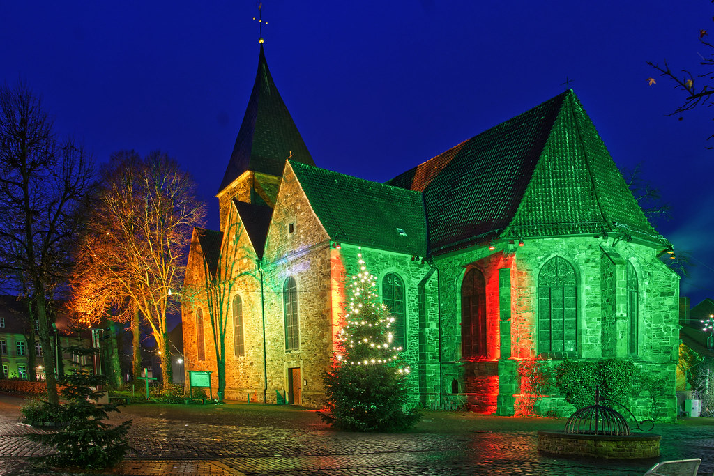 Christmas lights, St. Martin Church, Bramsche / Germany