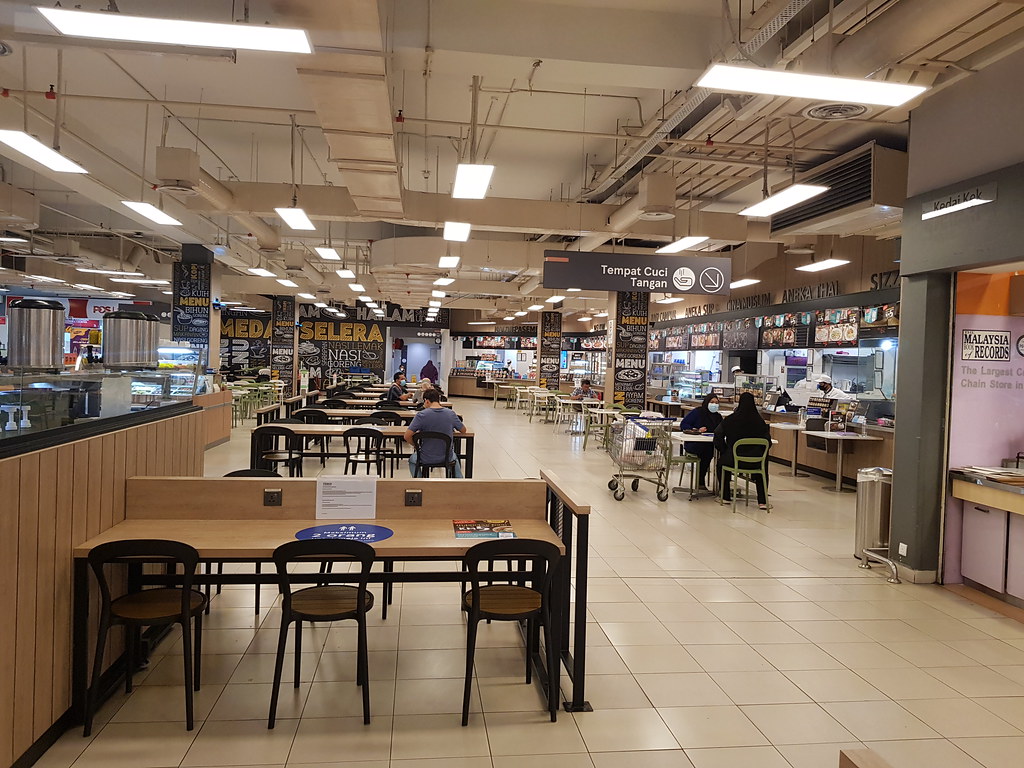 @ Tesco Food Court (Medan Selera) at Level 1 in Tesco Extra, Shah Alam