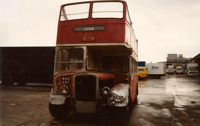 WNO 481 being repainted in red for the BAFTA Events in 1989 and 1990