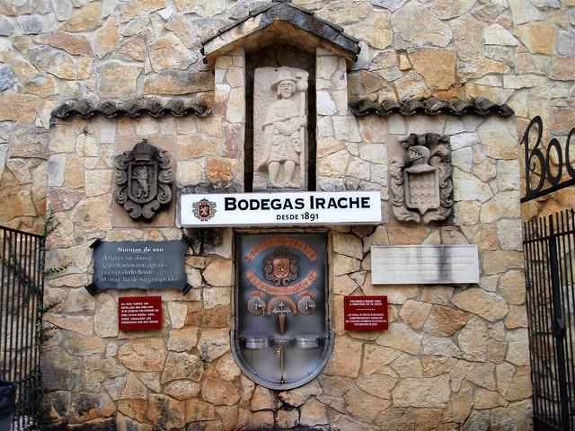 Fuente de vino Bodegas Irache Ayegui (Navarra)