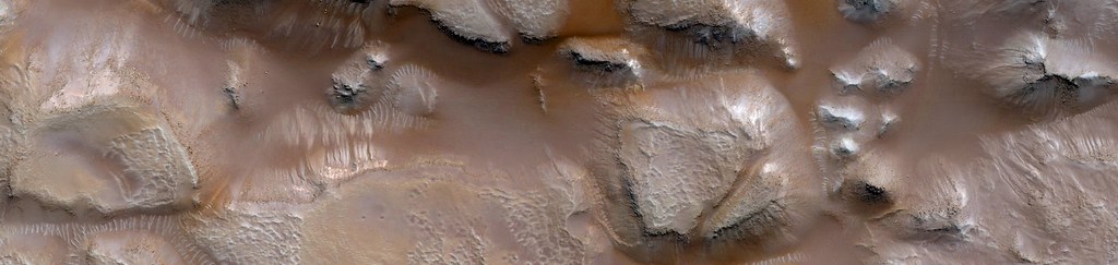 Mars - Gorgonum Chaos Mesa Slopes