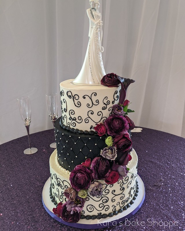 Cake by Kara's Bake Shoppe