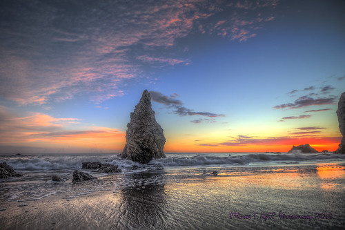 elmatadorstatebeach malibuca california beach rockyshore rocks sea pacificocean sunset