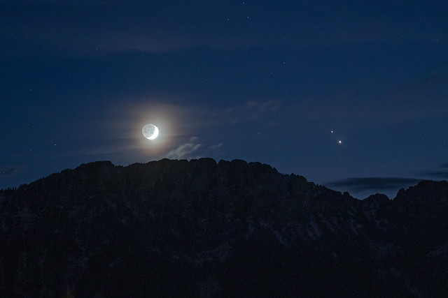 Crescent Moon meets Jupiter and Saturn