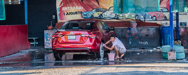 2020 - Mexico - Zihuatanejo - 75 of 137 - Paseo del Palmar Car Wash