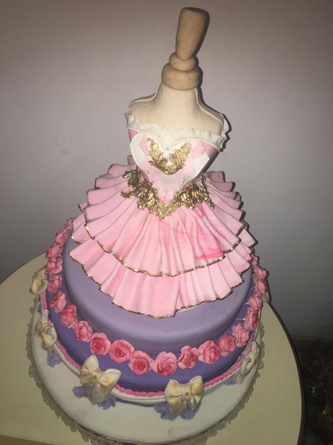 Cake by IR Rose of R&R Cakes